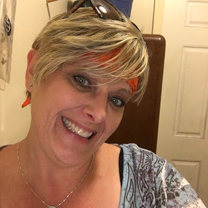 Meet your Posher, Carla